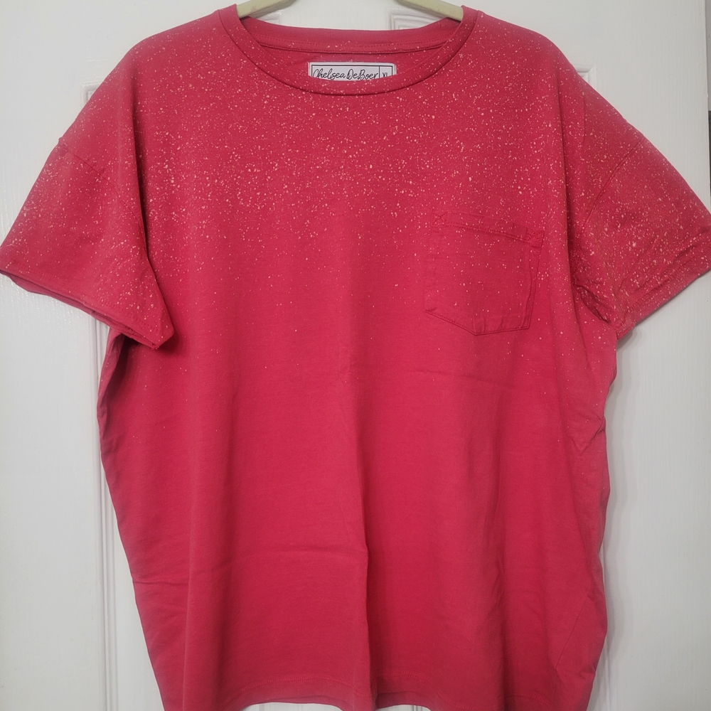 Chelsea DeBoer Red Speckled Bleach Spots Short Sleeve Tee XL